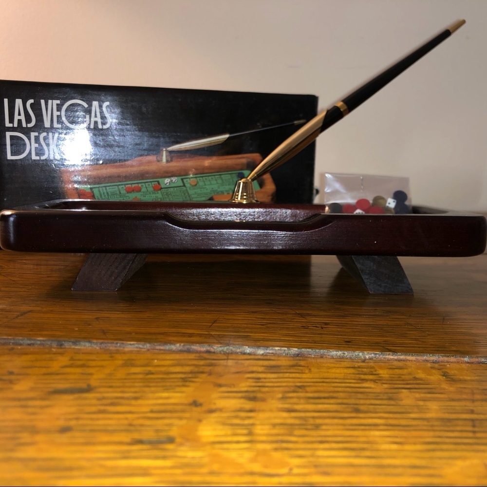 Vintage Las Vegas Craps Desk Set - Picture 8 of 9